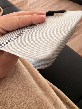 White Carbon Fiber Stripe Minimalist Case